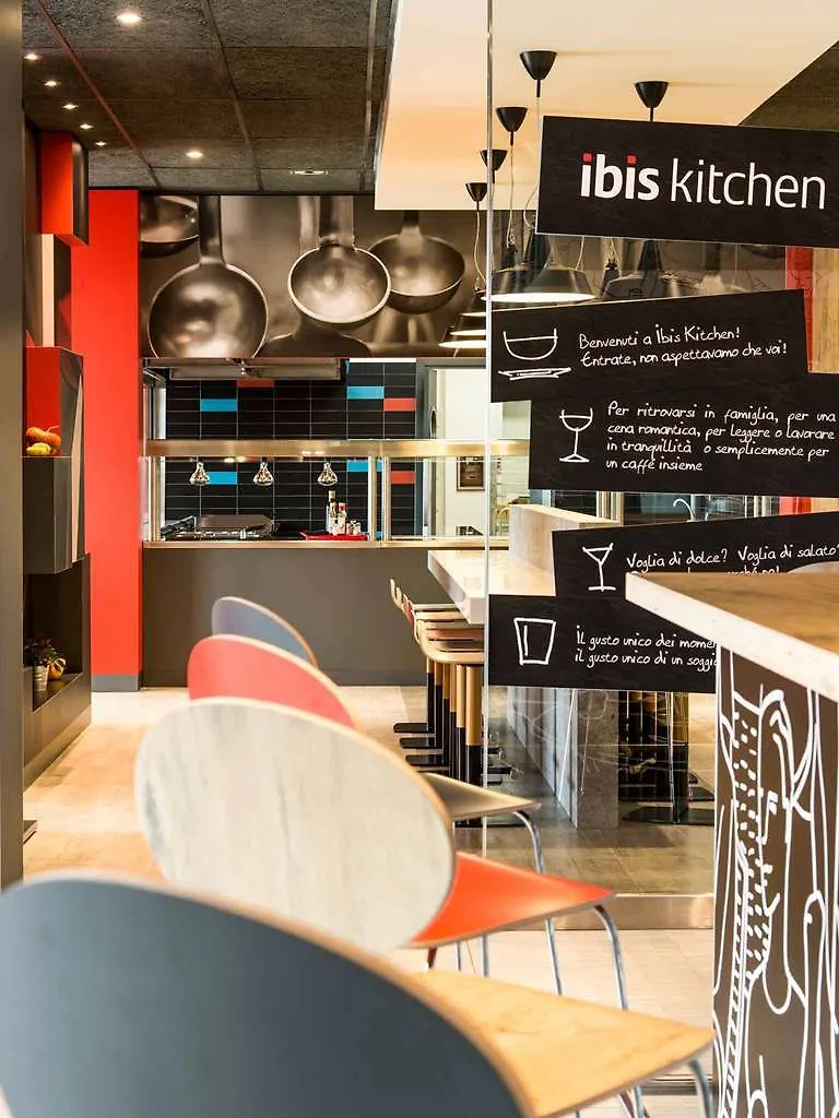 ****  מלון לאינטה Ibis Milano Fiera איטליה