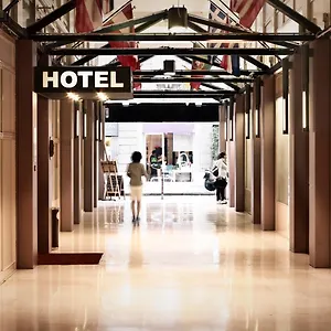 Otel Garibaldi Palace ***